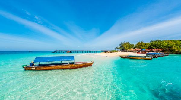 Escrocherie de proporții! Zeci de familii de români, înșelate cu vacanțe fictive în Zanzibar: Promisiuni exotice, conturi golite