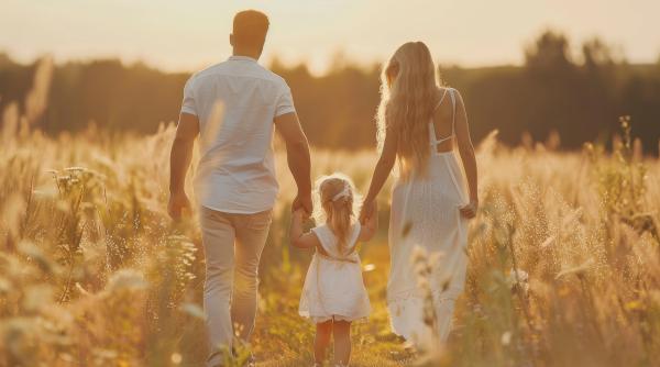 Modelul ideal de parenting în 2025, conform Laviniei Stan: „Rețeta ar fi AȘA! Copiii care vor crește cu asta sunt copii care vor aluneca mult mai ușor prin viață” / VIDEO