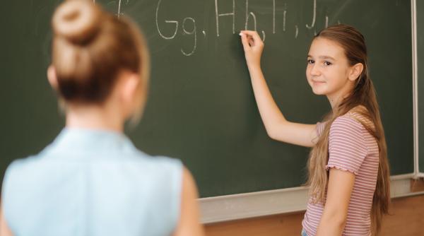 „Asta vreau să înțeleagă toată lumea! Învățarea este admirație!” Prof. Claudia Chiru trage un semnal de alarmă: „Cum credeți că ne simțim noi?” / VIDEO