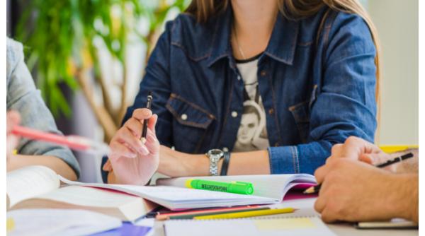 Victor Negrescu, despre proiectele pentru copiii din diaspora: „Dacă e să vorbim de tăieri, cu siguranță nu aș tăia de aici” / VIDEO