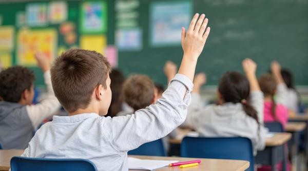 „Nivelul ridicat de analfabetism funcţional devine un risc de securitate naţională!” Ministrul David prezintă proiectul care va sprijini mii de elevi și profesori în dezvoltarea competențelor