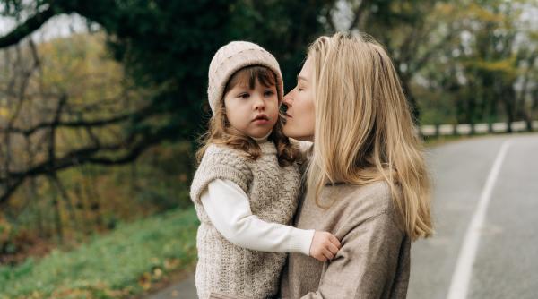 Întrebările care arată că micuțul tău are nevoie de afecțiune