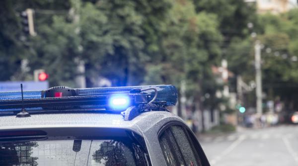 Elevul care a lovit un profesor de 72 de ani într-o școală din Târgoviște a fost arestat preventiv