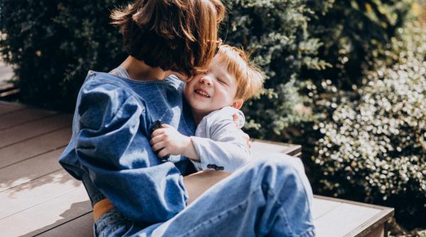 Cum să-ți faci copilul să te asculte: sfaturi de la experți în parenting