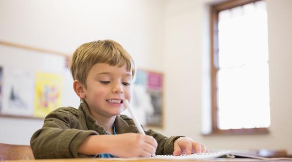 5 trăsături prin care profesorii recunosc copilul cu potenţial mare: Sunt susţinute de studii! Ce poți face ca părinte, ca să sprijini acel potenţial