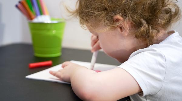 Date îngrijorătoare dintr-un studiu pe 754 de copii cu vârste între 4 și 6 ani din grădinițe: „Au dificultăți de coordonare pe care părinții nu le observă”