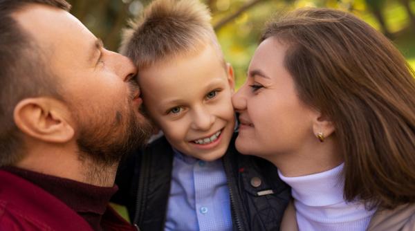 3 lucruri pe care să nu le faci dacă vrei să crești un copil puternic mintal. Expertă în parenting conștient: „Această putere se formează acasă”