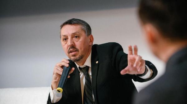 Programele universitare cu dublă specializare revin începând cu anul 2025-2026. Anunțul ministrului Daniel David: „Mă uit acum cu plăcere că avem primele generaţii care încep în această structură”