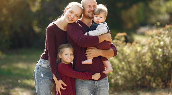 Greșelile neintenționate ale părinților care duc la conflicte între frați în viața adultă