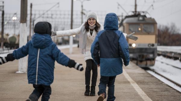 Vacanța de iarnă 2025-2026: când au elevii liber de Crăciun și Revelion