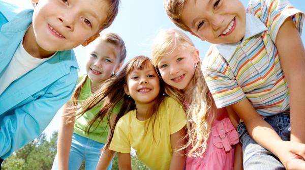 Obiceiuri pe care le au în comun copiii care au încredere în ceilalți