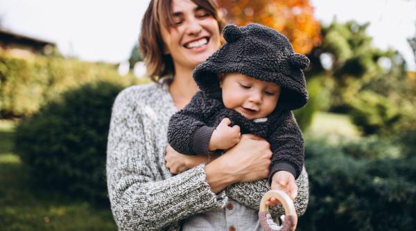 Gesturi mici pe care le fac părinţii şi care determină copiii să îşi împărtăşească problemele