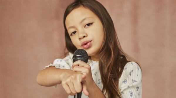 ACEASTA este vârsta ideală de la care copiii pot începe să ia lecții de canto. „În perioada asta cei mici nu au emoții sau simțul penibilului”