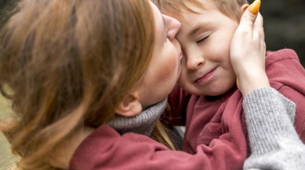 „Parentingul blând creează mici monștri”. Iată ce spun specialiștii!