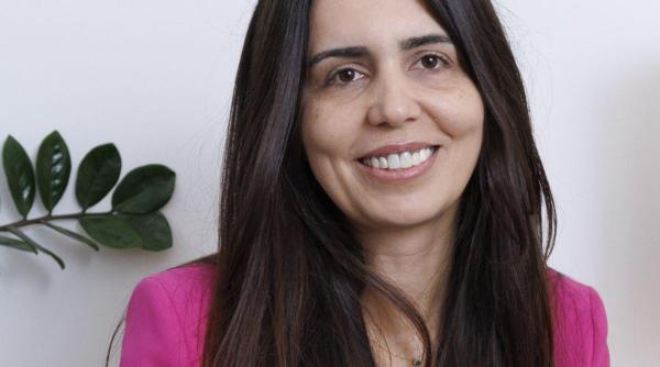 Psiholog Ana-Maria Bogdan, despre cum ar trebui să reacționeze părinții când copilul îi dezvăluie orientarea sexuală. „A simți frică sau rușine nu înseamnă că ești un părinte rău”