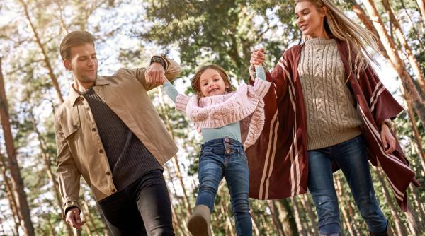 „Sunt psiholog și am fost singură la părinți”: 11 lucruri pe care fiecare părinte care are un singur copil ar trebui să le știe 