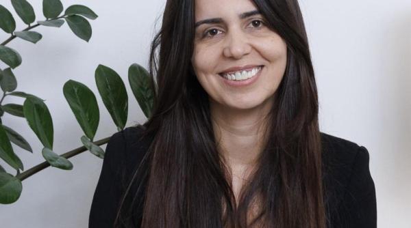 Cum să reconstruiești legătura cu copilul. Ana-Maria Bogdan: „Comunicarea deschisă reduce frica și rușinea, arătând copilului că identitatea sa nu afectează iubirea și sprijinul părintelui”