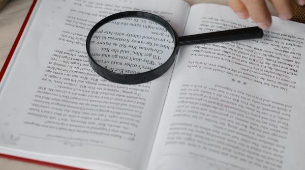 Cuvântul „fund”, interzis în Rusia: noul dicționar îl trece la termeni obsceni