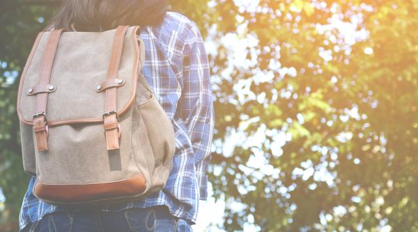 Reforma la Limba română pentru clasa a IX-a stârnește critici dure. Prof. Ștefan Baghiu: „Mai învechite decât cele din anii `90. Par făcute de oameni care nu au mai vorbit de 35 de ani cu un elev!”