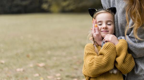 Expresia din patru cuvinte pe care orice părinte ar trebui să o folosească pentru a câștiga încrederea copilului, potrivit experților