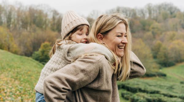 Dacă îi spui această frază copilului tău de mai multe ori pe zi, el va ajunge foarte departe în viață