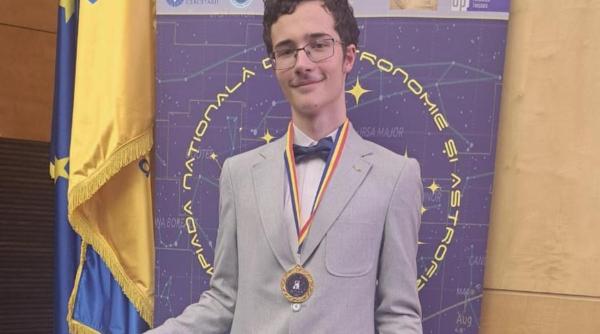 Matei Butnaru, licean din Botoșani, câștigă aurul la competiția internațională de astronomie