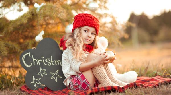 Când încetează copiii să-și mai dorească jucării de Crăciun? Răspunsul te va surprinde!