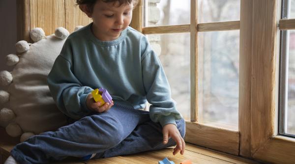 Medicii avertizează asupra unui supliment „minune” pentru copiii din spectrul autist