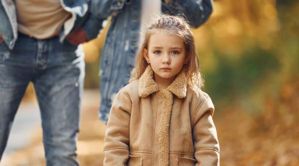 Parentingul „snowplow”, imoral și dăunător. Expert: „Vorbim despre trișori. Iar acești trișori fac rău propriilor copii”