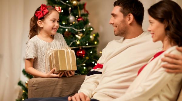 Crăciun 2025: Cadourile pe care părinții și le doresc cu adevărat, potrivit unui sondaj