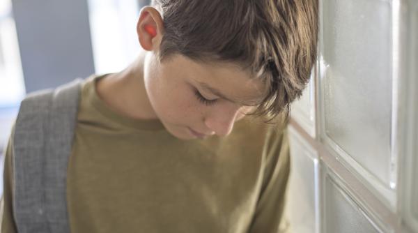 „Adulții îi traumatizează pe cei mici lăsându-i să creadă bazaconii!” Daniela Drăghici vorbește despre realitatea pe care părinții o evită, dar pe care copiii o trăiesc zi de zi / VIDEO