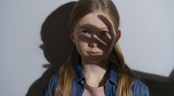 Toți copiii trebuie să știe aceste afirmații ca să le spună atunci când ceva sau cineva îi face să se simtă inconfortabil. Expert parenting: „Așa vor ști să se protejeze și să ceară ajutor la timp”