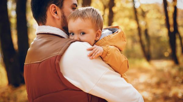 „Dacă vrei ca ai tăi copii să fie apropiați de tine și când cresc, fă aceste 7 lucruri din timp”, avertizează un cercetător în parenting conștient