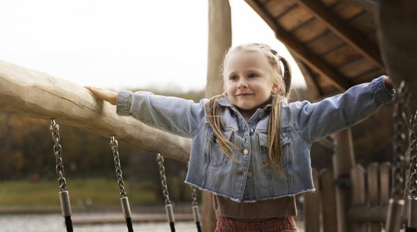 Regulile stricte de parenting de care oamenii râd, dar care, de fapt, îi fac pe copii mai buni