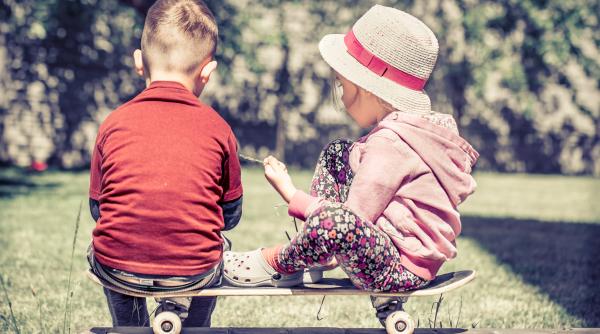 8 libertăți pe care generația Baby Boomers le-a avut în copilărie și pe care părinții de azi nu le-ar putea oferi copiilor lor