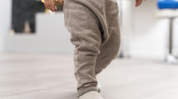 Copil, la spital după ce i-a căzut un dulap în cap la grădiniță. Precizările ISJ Maramureş