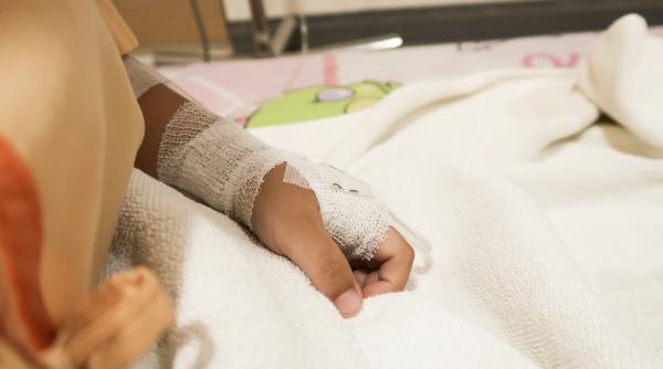 „Pe medic îl deranjezi doar dacă moare cineva!” Noi mărturii, după ce doi copii au ajuns în moarte cerebrală la Spitalul Județean Constanța