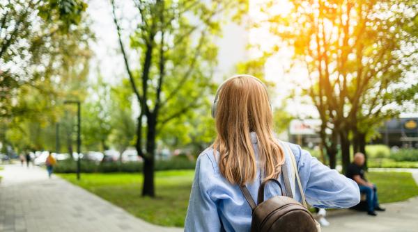 Radu Leca: De ce nu se descurcă singuri adolescenții