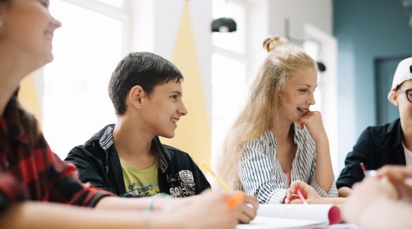 „Modelul tinerilor pentru mulți era Gigi Becali”. Profesorul Mihai Manea, despre reperele pe care le are noua generație