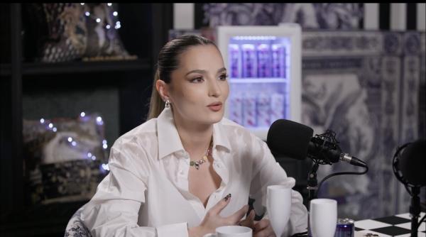 „Nu sunt cea mai bună prietenă a fiicei mele”. Artista Minelli, despre relația mamă-fiică