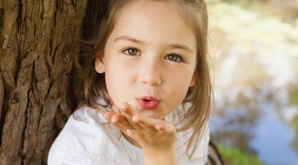 Cel mai bun lucru de făcut pentru a crește copii inteligenți emoțional, potrivit unui psiholog