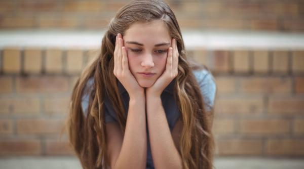 Semne presuicidare la adolescenți. Radu Leca: Există o diferență între „drame de vârstă” și o suferință care se adâncește