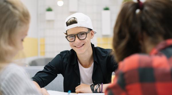 România intră în elita competițiilor globale. Țara noastră găzduiește în premieră Olimpiada Internațională de Business și Finanțe