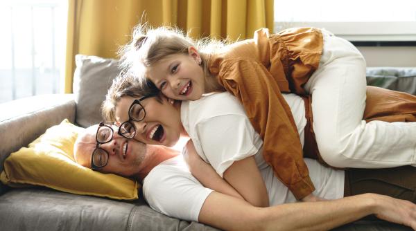 „Sunt expert parenting și nu vreau ca ai mei copii să fie fericiți”