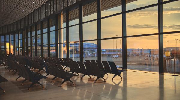 ISJ Satu Mare: Peste 20 de elevi şi şase cadre didactice, blocaţi în Dubai: „Au plecat într-o excursie organizată pe cont propriu”