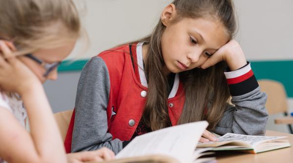 „Menținerea atenției copiilor în clasă a devenit o adevărată provocare!” Semnal de alarmă de la un pedagog