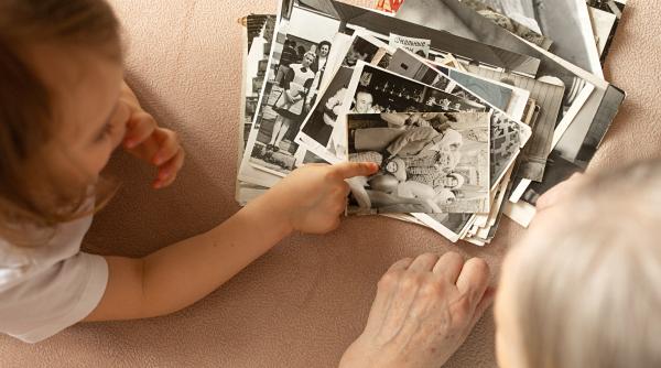 Faptul că ai crescut în anii ’60 și ’70 te-a format ca om mai bun, în 10 moduri pe care copiii de azi nu le mai înțeleg