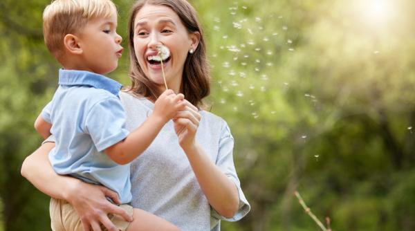 Abilitatea nr. 1 pe care părinții uită astăzi să o dezvolte la copii, conform unei cercetătoare în parenting