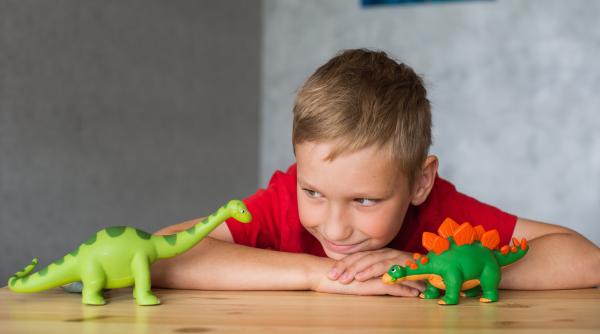 De ce verdele lime este culoarea „răului”? Trucul psihologic folosit de filme pentru a-ți avertiza copilul