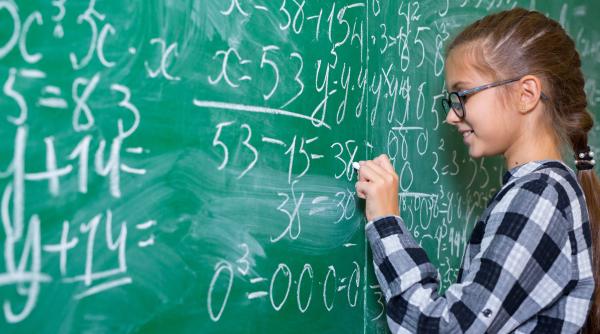 Prof. Nicoleta Agenna Ionescu dă răspunsul la întrebarea supremă: „La ce ne folosește matematica?” / VIDEO